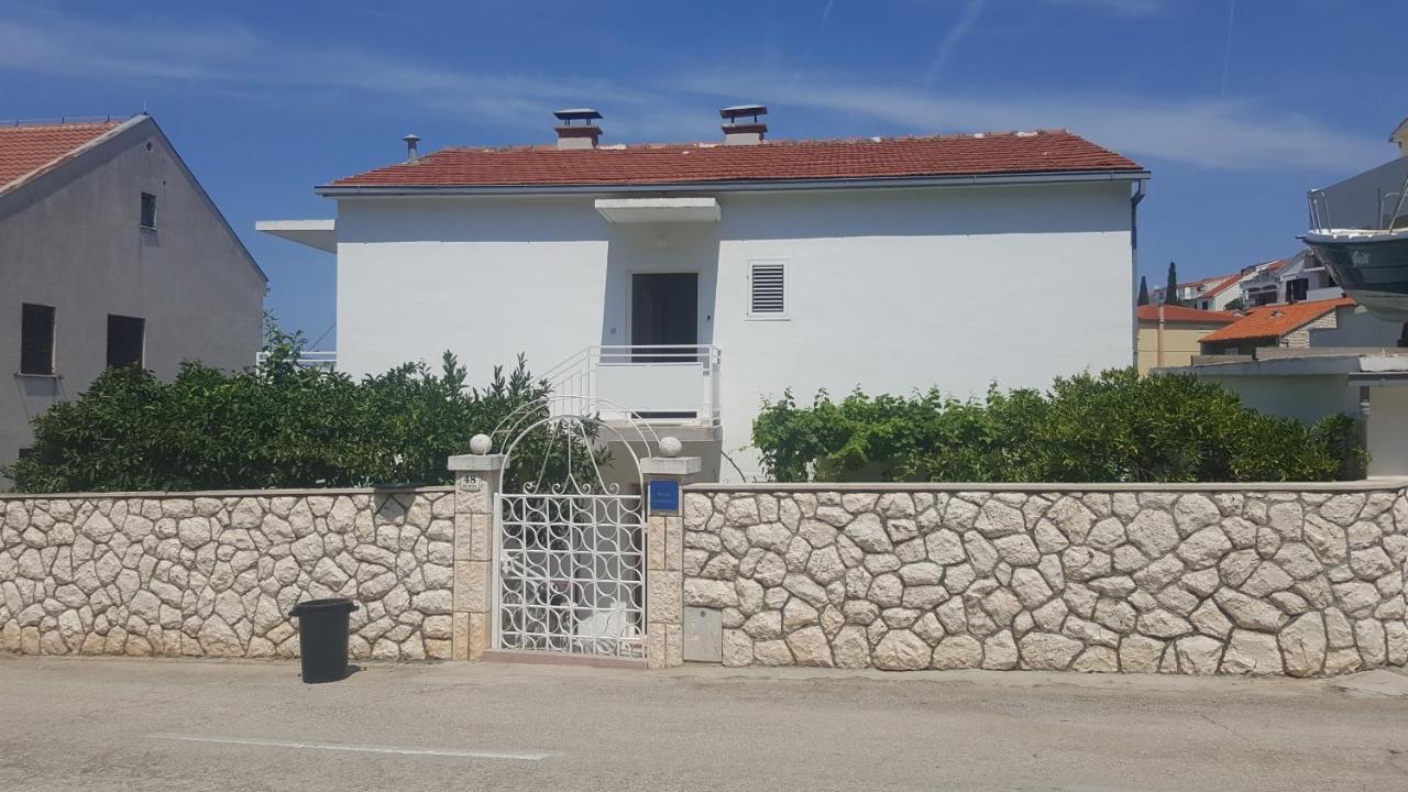 And With Parking Space Hvar - 15378 Gasthof Hvar Town